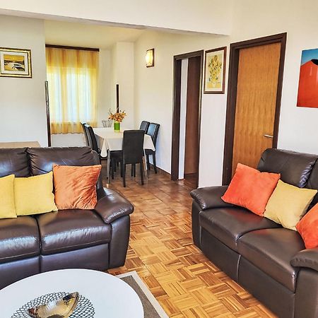 Holiday Home Ive By Interhome Petrcane Eksteriør bilde